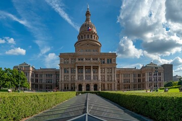 Majestic Texas: Beautiful View of the State Capitol Building in Austin, Texas, Showcasing Architectural Grandeur in 4K Resolution