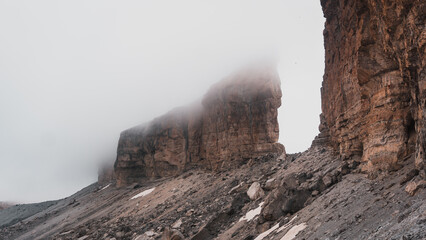 Mountain range in "breche de roland" on a cloudy day