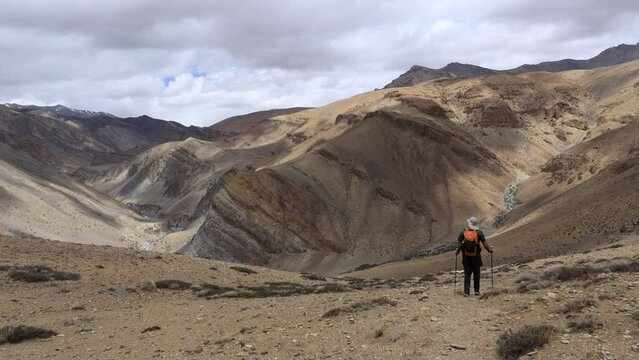 Trekking into the Lingshed Valley on the classic trans-Zanskar trek, Ladakh, India