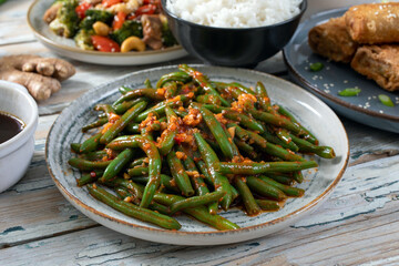 fagioli verdi in salsa gochujang cibo in stile Koreano - 626299087