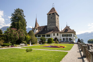 Fototapeta na wymiar Spiez castle 