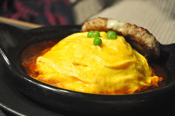 Delicious Japanese tomato omelet rice with green beans