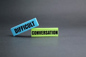 colored paper with the word DIFFICULT CONVERSATION. difficult conversation concepts - obrazy, fototapety, plakaty