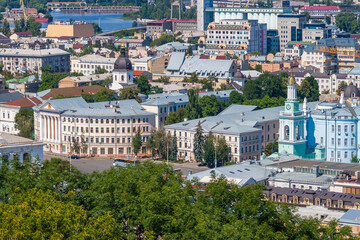 Fototapeta na wymiar View of Kontraktova Square from a height