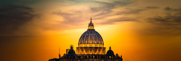 Fototapeta na wymiar Sunset panorama of Dome of St Peter's basilica in Rome