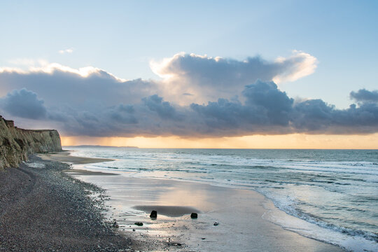 La plage d'Escalles et les falaises du Petit Blanc-Nez