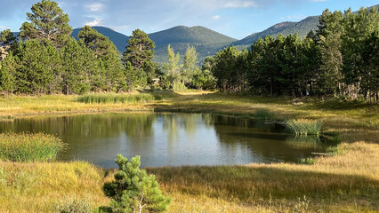 Fototapeta na wymiar Estes Park Colorado campground with pond