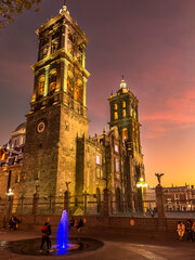 Atardecer en la Catedral zócalo de puebla 