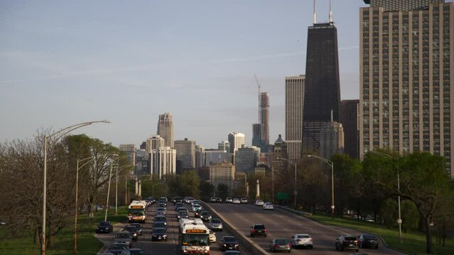 Time lapse of Chicago highway during the day.