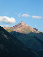 Fototapeta premium The view of the mountains in the morning