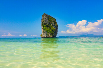 Fototapeta na wymiar Railay Beach Limestone Karst cliff on Krabi, Ao Nang, near Phuket, Thailand