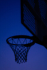 Fototapeta na wymiar 夜のバスケットゴール