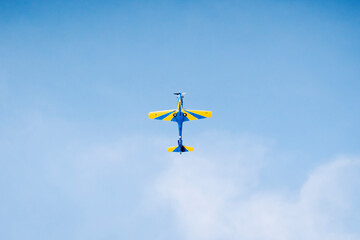 airplanes in the sky super tucano  esquadrão de fumaça