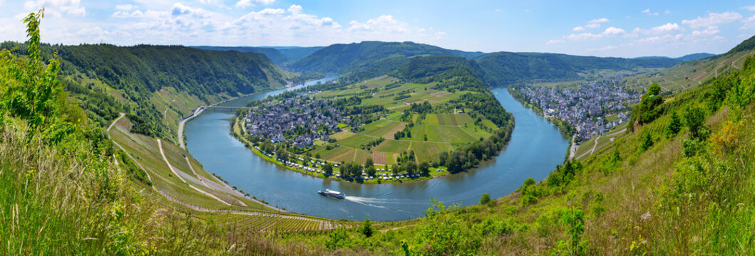 Aussichtspunkt Moselschleife, Gemeinde Bremm, Rheinland-Pfalz, Deutschland, Europa, Panorama