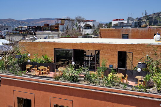 Caf&eacute; sur une terrasse au dernier &eacute;tage. Oaxaca . Mexique