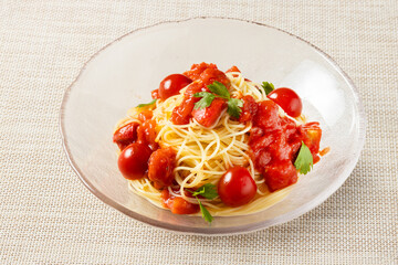 トマトの冷製パスタ　Cold pasta with tomato and basil - 626847636