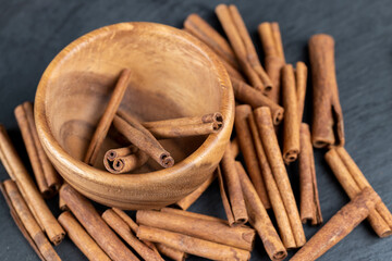 aromatic cinnamon sticks used in cooking and confectionery products