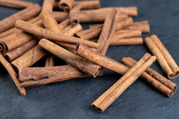 aromatic cinnamon sticks used in cooking and confectionery products