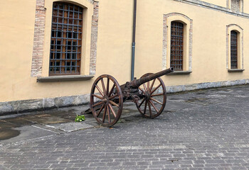Fototapeta na wymiar Cannons inside the Citadel, Pamplona-Spain.