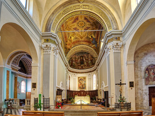 Italien - Toskana - Orbetello - Kathedrale Mariä Himmelfahrt - Innenansicht
