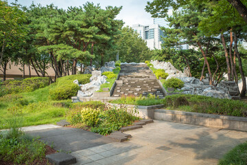 Fototapeta premium 公園の石段