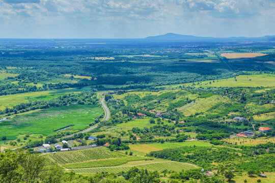 Tokaj Hill from S&aacute;toralja&uacute;jhely
