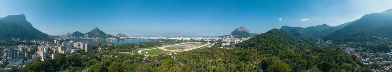 Crédence en verre imprimé Rio de Janeiro Aerial view of Rio de Janeiro from the botanical garden. Views. Nature skyscrapers, lagoon and racecourse. Urban center of the city. Brazil 06-07-2023 