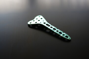 Surgical plates for osteosynthesis in case of bone fractures	