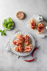 bruschetta with jamon and cheese