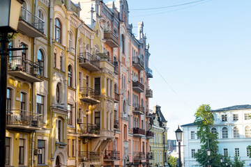 Fototapeta na wymiar Kiev, Ukraine - July 21, 2023: old multi-storey building with balcony, city center
