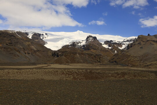 View on a mountain in the Skaftafell National Park was a national park, situated between Kirkjub&aelig;jarklaustur and H&ouml;fn in the south of Iceland