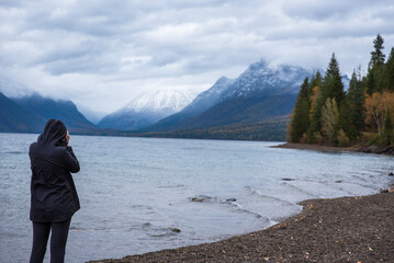 Fototapeta na wymiar Photographing Glacier National Park