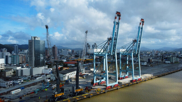 Porto de Itaja&iacute;, Itaja&iacute;, Santa Catarina, Brasil