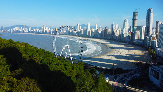Roda Gigante, FG Big Wheel, Balne&aacute;rio Cambori&uacute;, Santa Catarina, Brasil