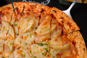 italian food chicken pizza