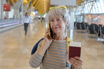 Lady calling from the airport 