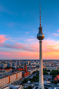 Sonnenuntergang &uuml;ber Berlin