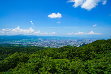 西蔵王展望台から見る山形市と空
