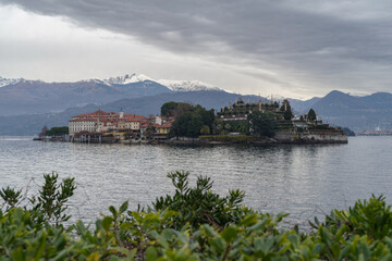 Obraz premium Isola Bella (Beautiful island) in winter, Lake Maggiore, Northern Italy