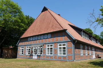 Fototapeta na wymiar Niedersächsischer Bauernhof in Fischerhude