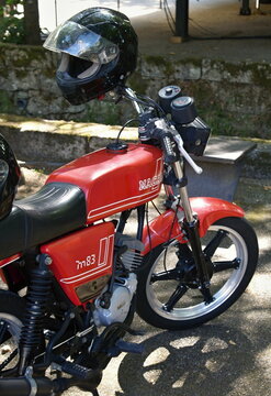Macam M 83 Portugal Moped