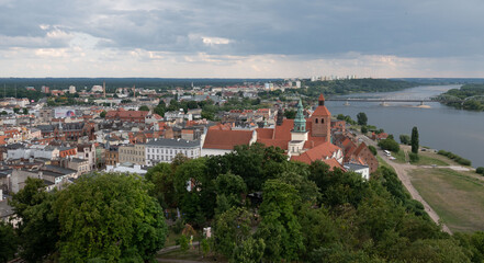Fototapeta na wymiar Grudziądz,kościół,stare miasto,zabytek,panorama Grudziądza