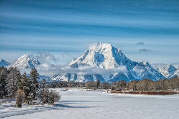 Obraz premium Oxbow Bend and Mount Moran in winter in Grand Teton National Park