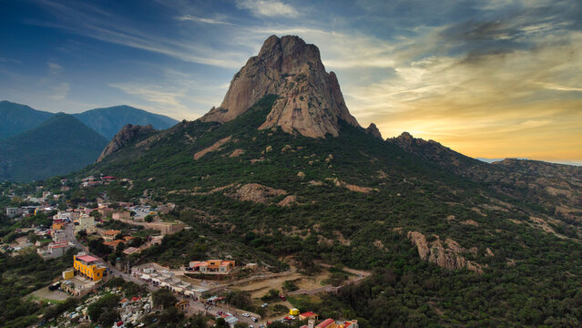 Pe&ntilde;a de Bernal, Mexico