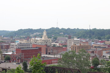 Fototapeta na wymiar Panoramic view of the bridge and river in the downtown city of Zanesville, OH