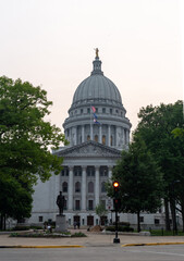 Naklejka premium A view on Capitol building in Maddison, WI
