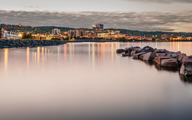 Fototapeta premium The skyline of Duluth, Minnesota, viewed from Duluth Harbor.