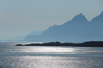 soleil de minuit sur les Lofoten, Norvège