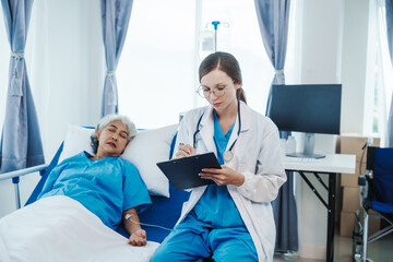 Obraz premium Female doctor examined patient health peace of mind. Basic procedure for general examination, Medical history taking, Physical examination, Blood test. stomach disease, hypertension, osteoporosis