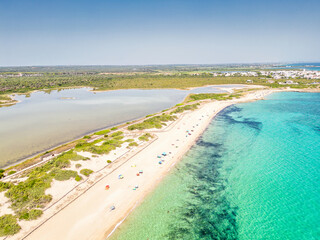 Salento, vista aerea della spiaggia e della  riserva naturale Saline dei Monaci, Torre Colimena ....